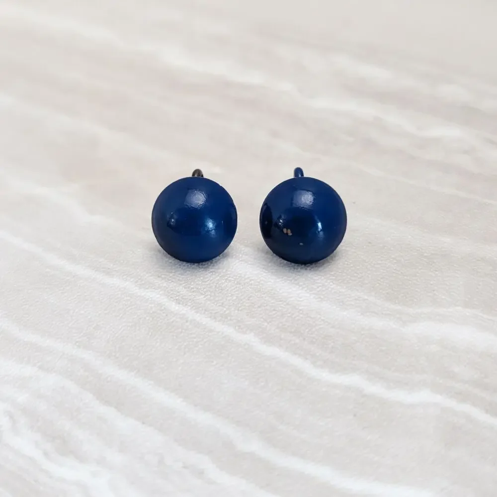 Vintage clip earrings
